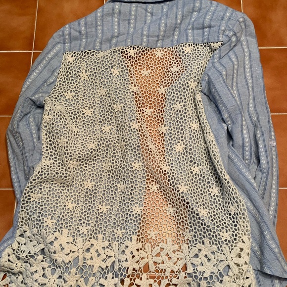 Hem & Thread button down - Picture 2 of 2